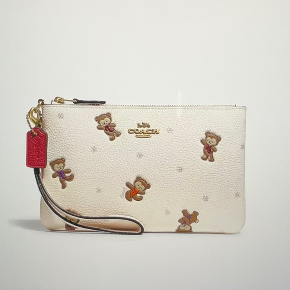 NWT Coach Boxed Small Wristlet With Snowy Bears Print - Style No. C6601B